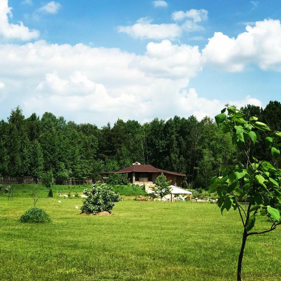 Диброва Dibrova  Buitenkant foto